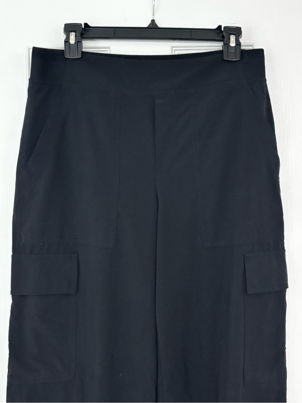 Athleta 10T Black Cargo Wide-Leg Pants